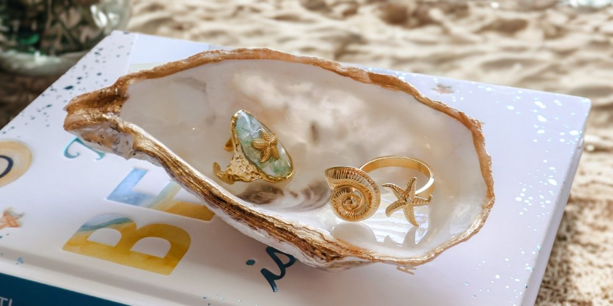 OYSTER SHELL JEWELRY DISHES